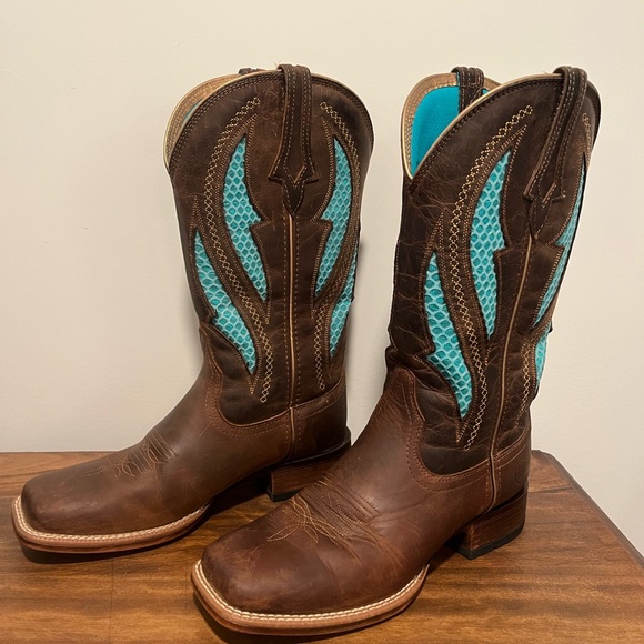 Women’s Ariat boots 8 1/2